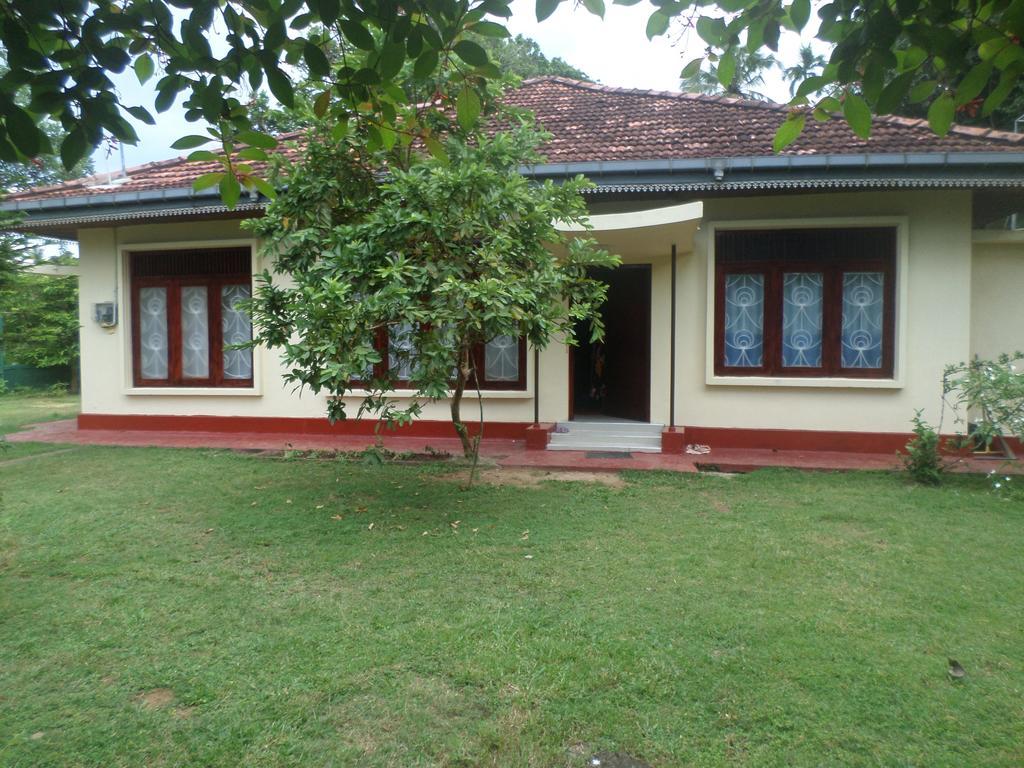 Grand Villa Mirissa Exterior foto